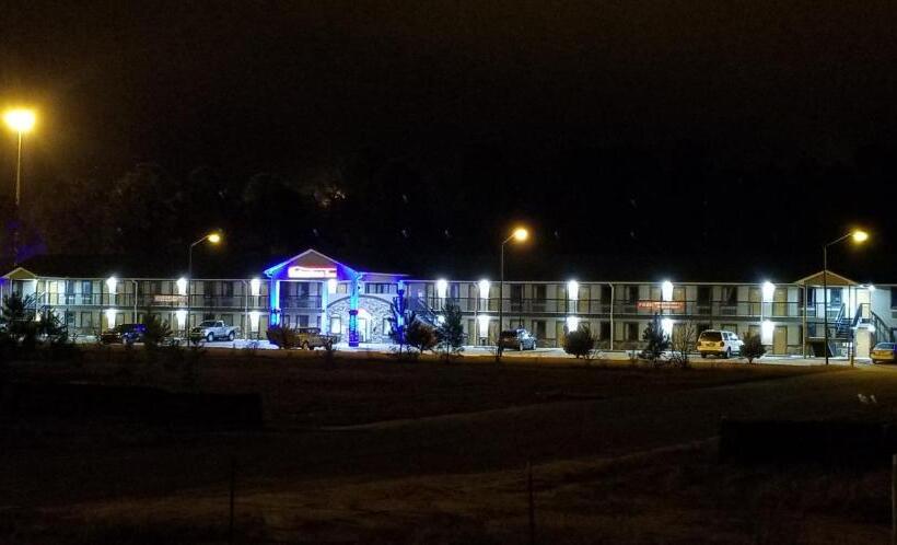 מוטל Shelaine Inn