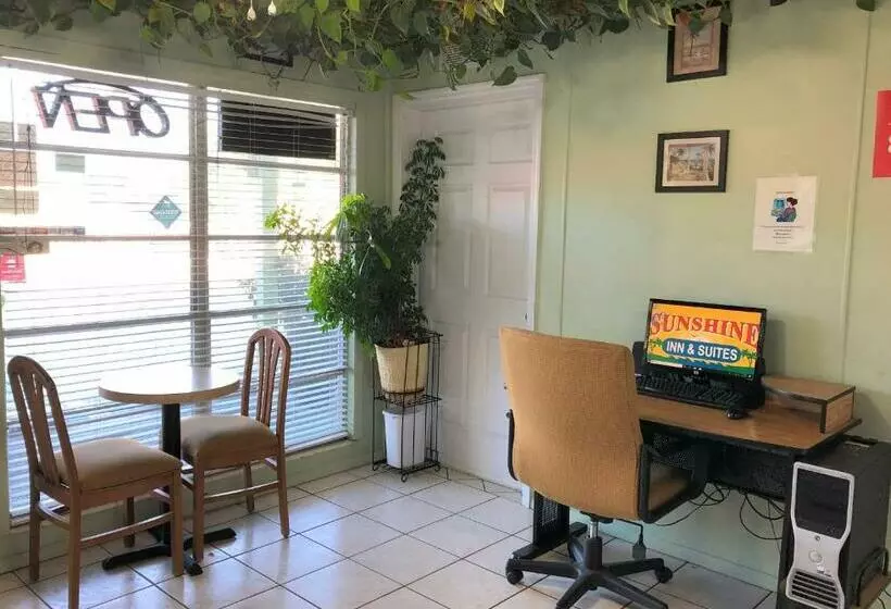 Motelli Sunshine Inn & Suites Venice, Florida