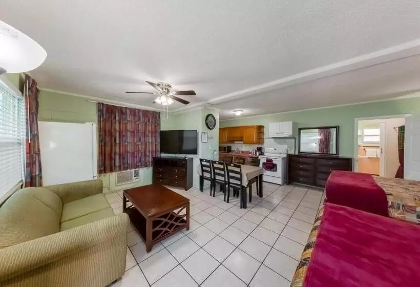 Motelli Sunshine Inn & Suites Venice, Florida