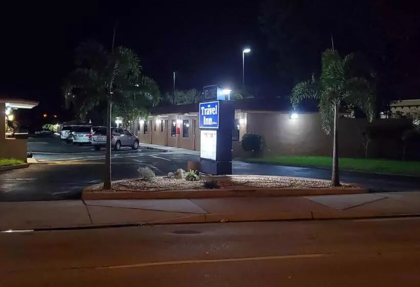 モーテル Travel Inn Of Riviera Beach