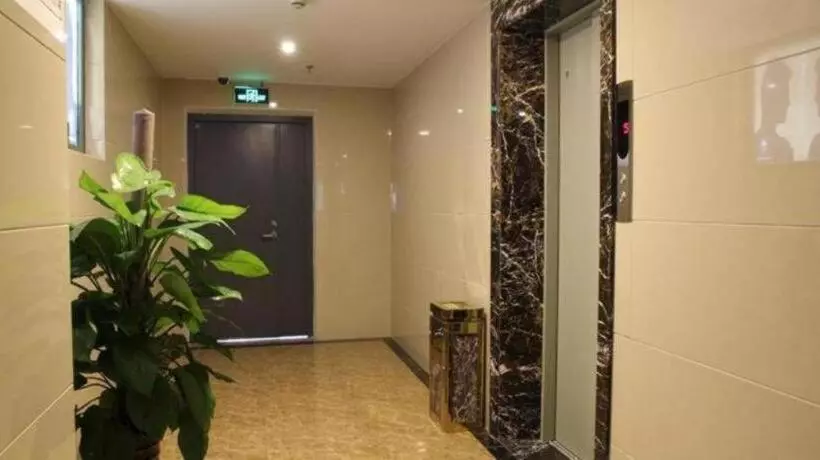 Hotelli Greentree Inn Shanghai Baoshan Yanghang Shuichan Road