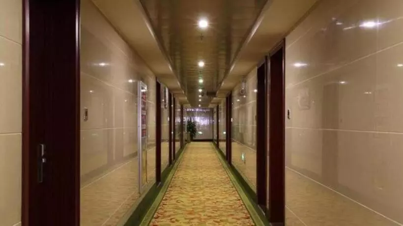 Hotelli Greentree Inn Shanghai Baoshan Yanghang Shuichan Road