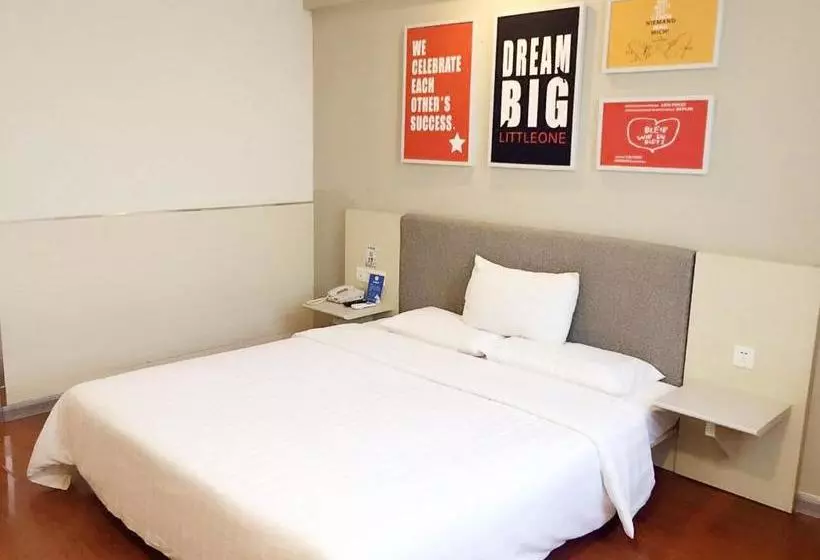 Hotelli Hanting Express Shangqiu Railway Station