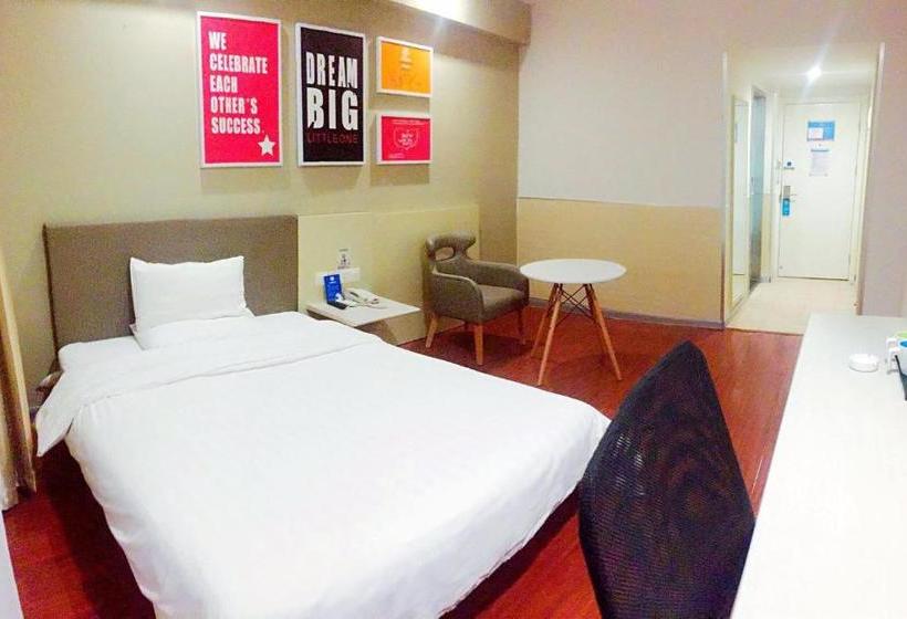 בית מלון כפרי Hanting Express Shangqiu Railway Station