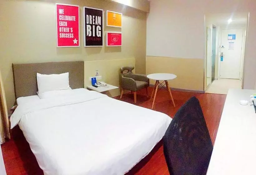 Hotelli Hanting Express Shangqiu Railway Station