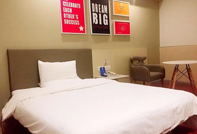 בית מלון כפרי Hanting Express Shangqiu Railway Station