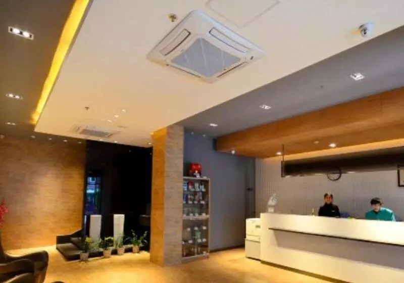 Hotelli Jinjiang Inn Wuhan Zhonghua Road Huanghelou Branch