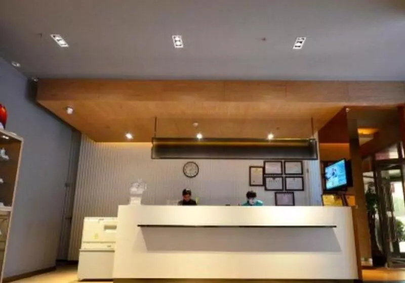 Hotelli Jinjiang Inn Wuhan Zhonghua Road Huanghelou Branch