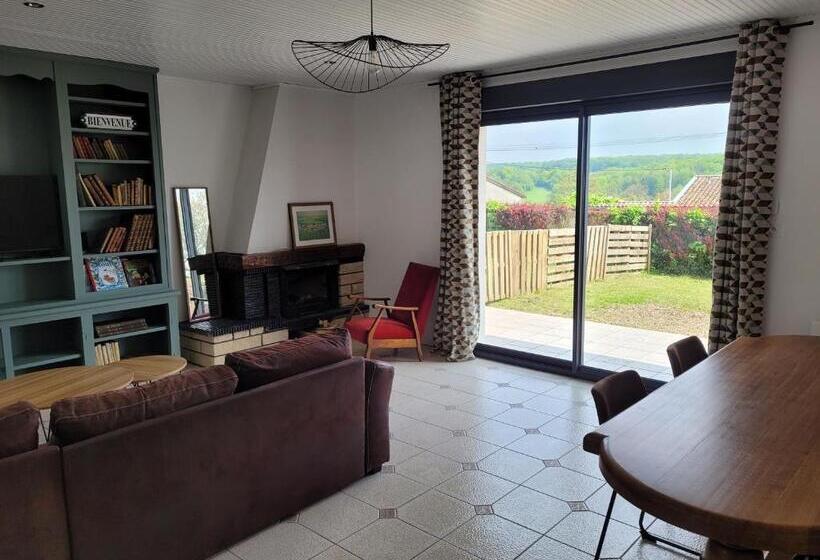 펜션 Gite Eugenie Dans Les Remparts