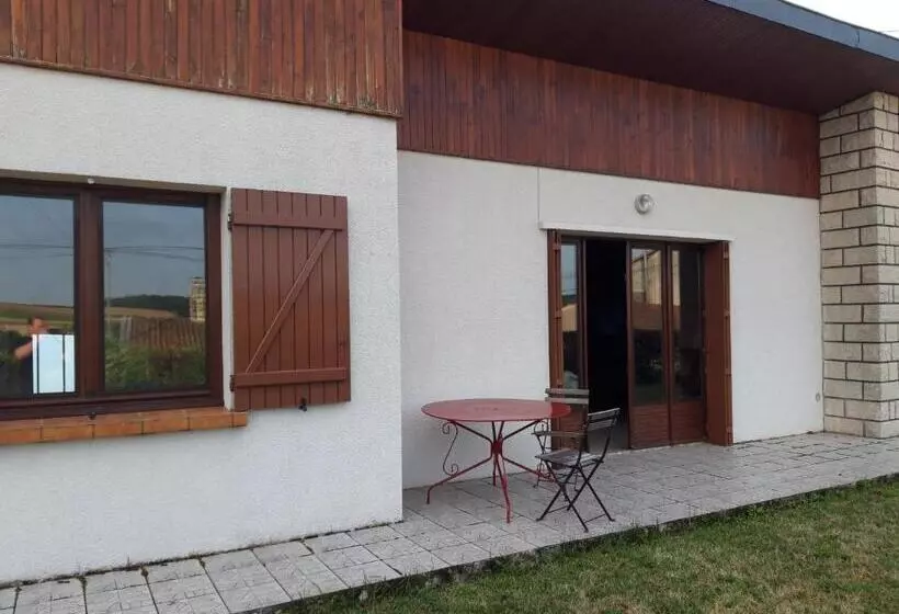 Majatalo Gite Eugenie Dans Les Remparts