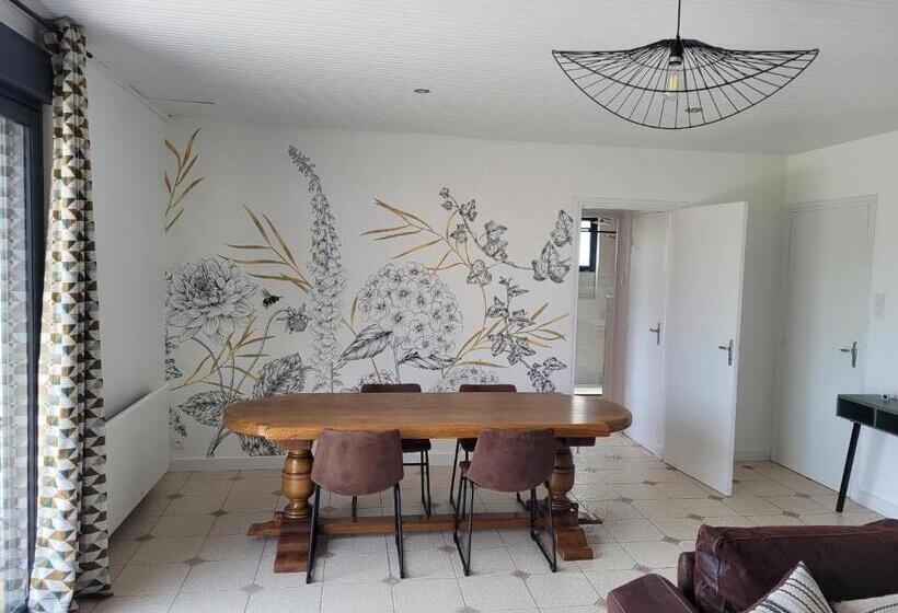 펜션 Gite Eugenie Dans Les Remparts