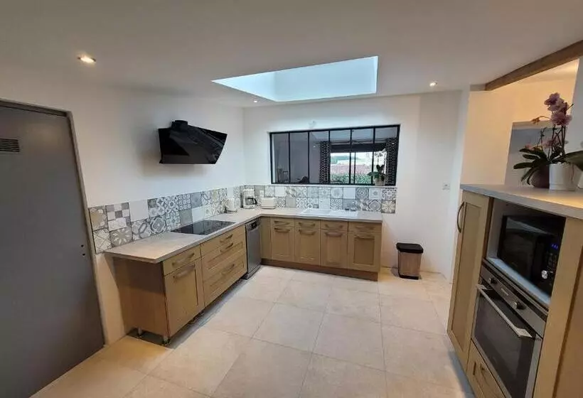 Majatalo Gite Eugenie Dans Les Remparts