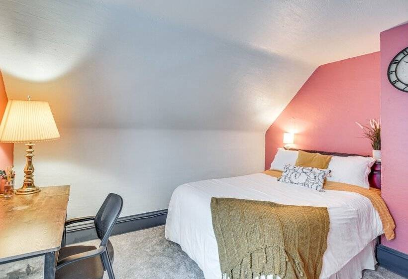 Charming Minneapolis Home W/ Deck, 5 Mi To Central