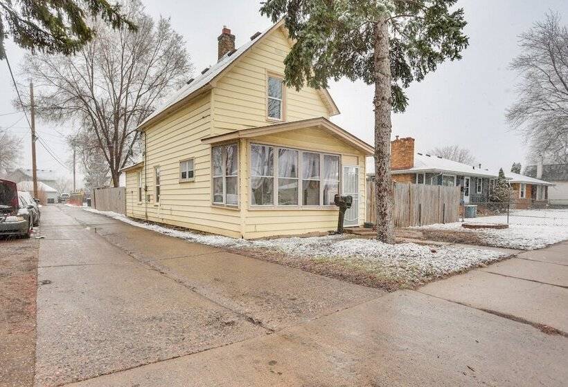 Charming Minneapolis Home W/ Deck, 5 Mi To Central