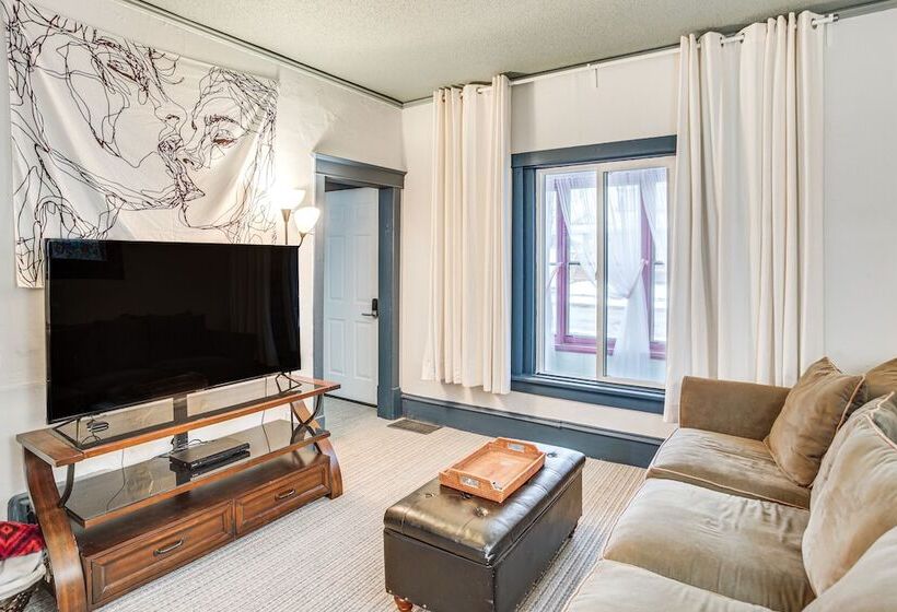 Charming Minneapolis Home W/ Deck, 5 Mi To Central