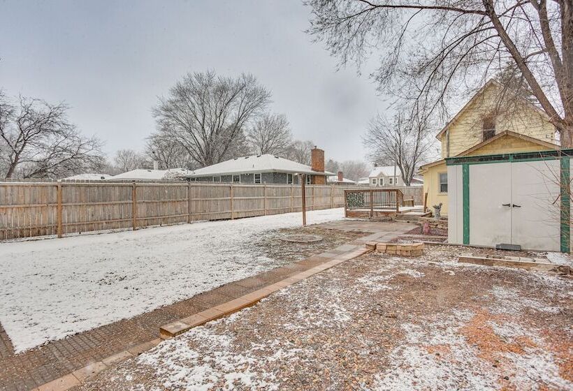 Charming Minneapolis Home W/ Deck, 5 Mi To Central