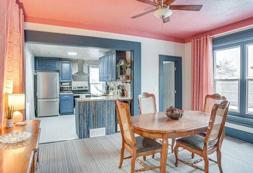 Charming Minneapolis Home W/ Deck, 5 Mi To Central