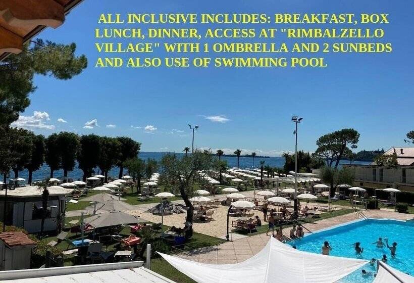 Happy Hotel Atelier Gardone Riviera Centro & Spa