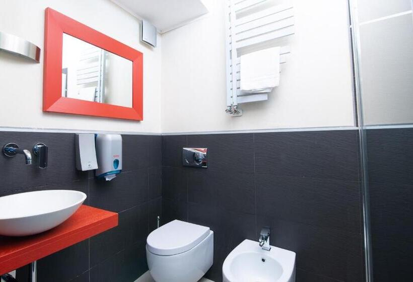 Happy Hotel Atelier Gardone Riviera Centro & Spa