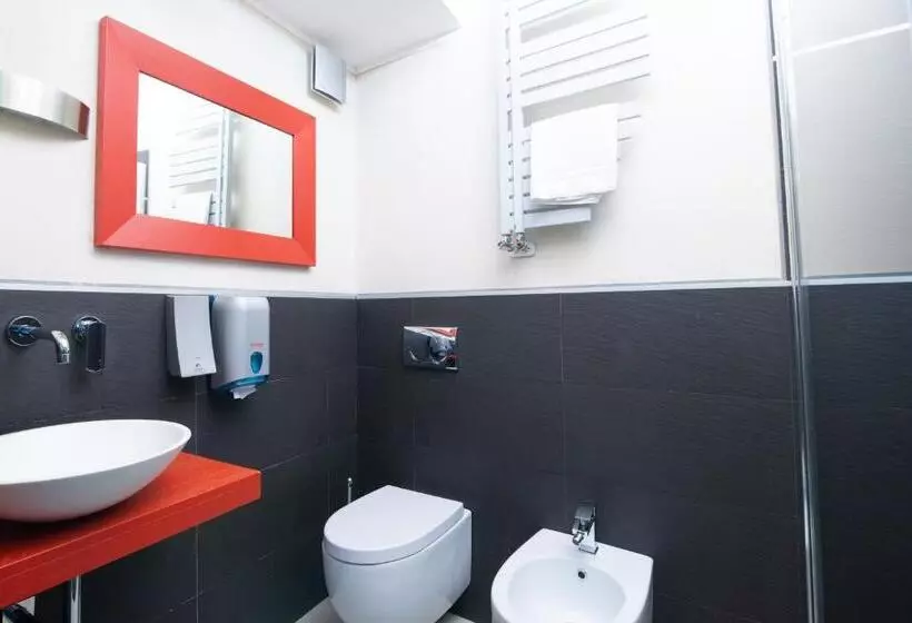 Happy Hotel Atelier Gardone Riviera Centro & Spa