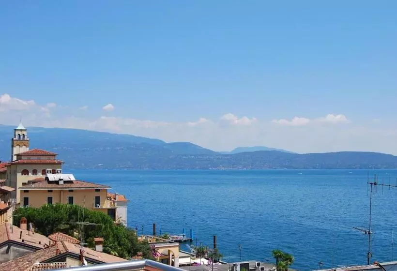 Happy Hotel Atelier Gardone Riviera Centro & Spa