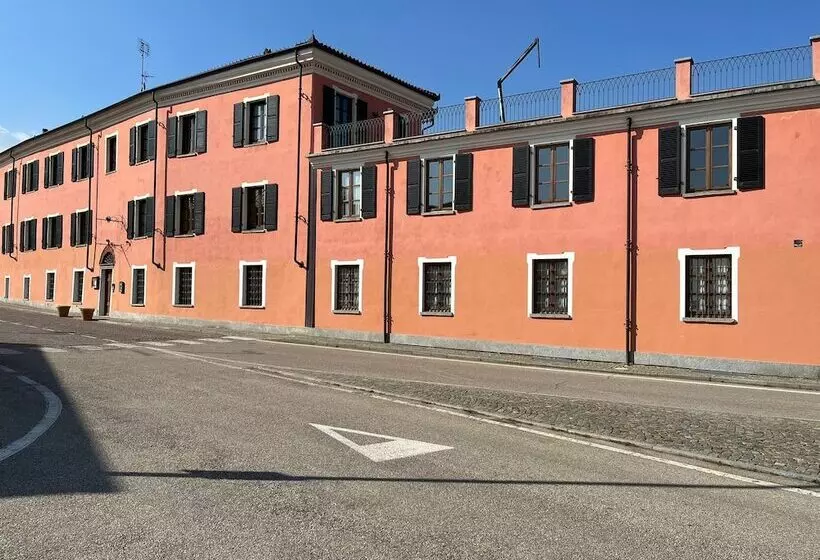 ホテル Dimora San Secondo