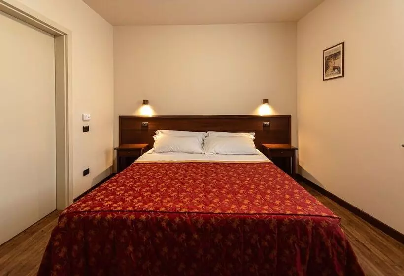 ホテル Dimora San Secondo