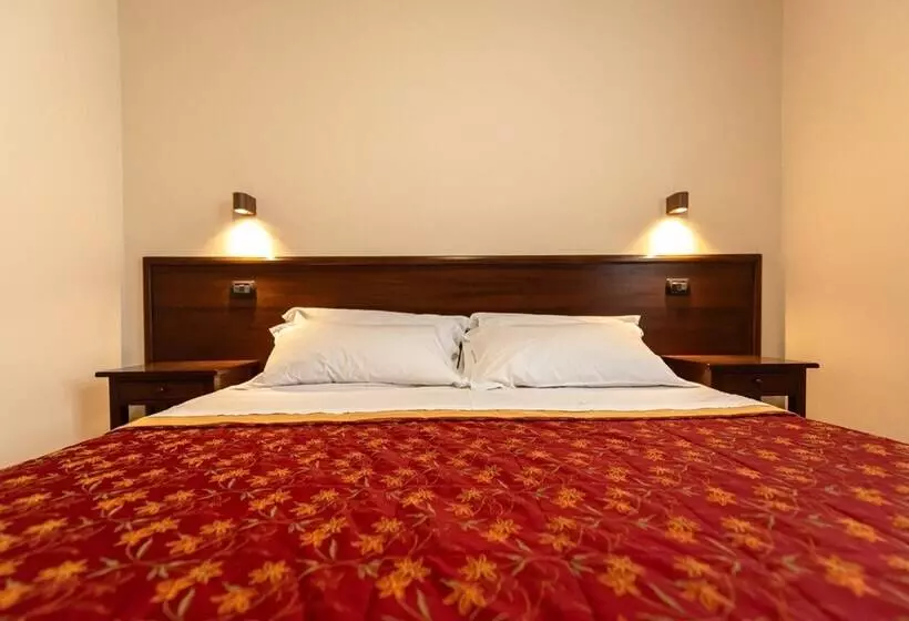 ホテル Dimora San Secondo