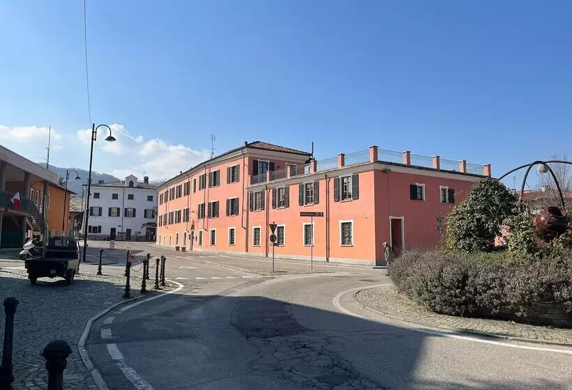 ホテル Dimora San Secondo