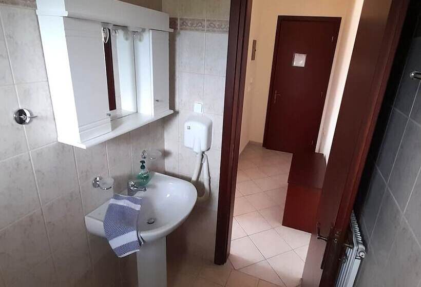 בית מלון כפרי Kastri