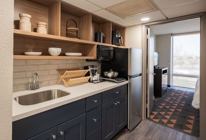 Hotel South Country Suites