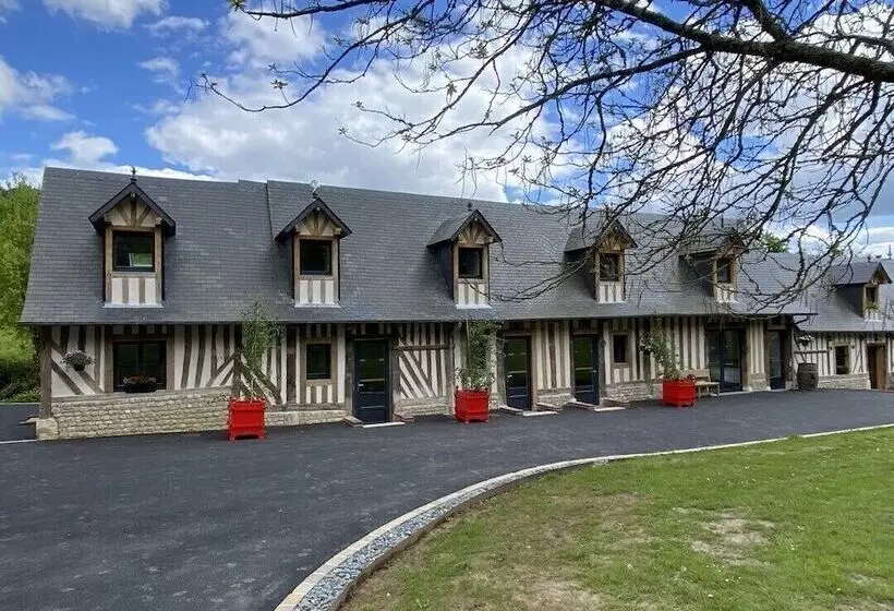 ペンション Le Domaine D Angerville