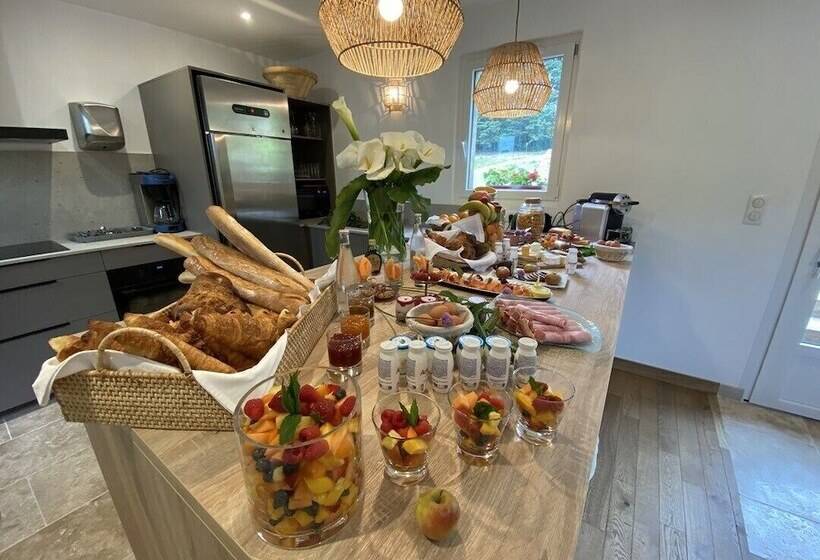 Пансион Le Domaine D Angerville