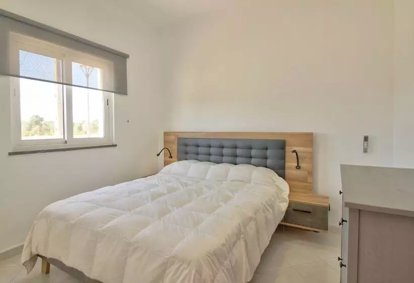 Retkeilymaja Amadeus Villa