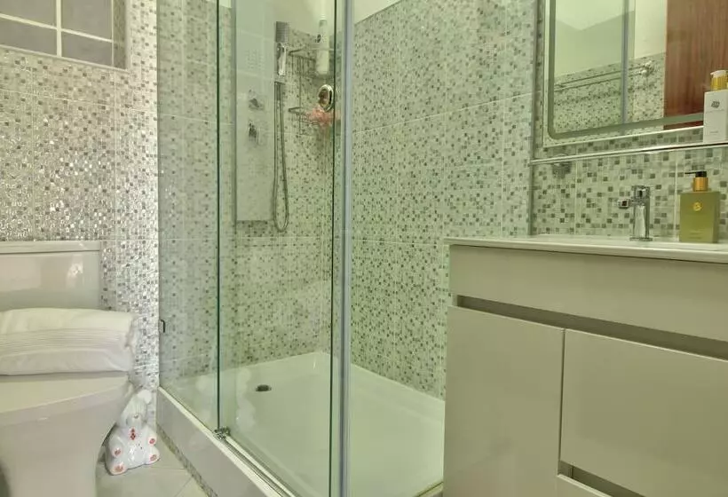 Retkeilymaja Amadeus Villa