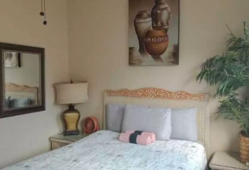 Retkeilymaja Robbins Estate