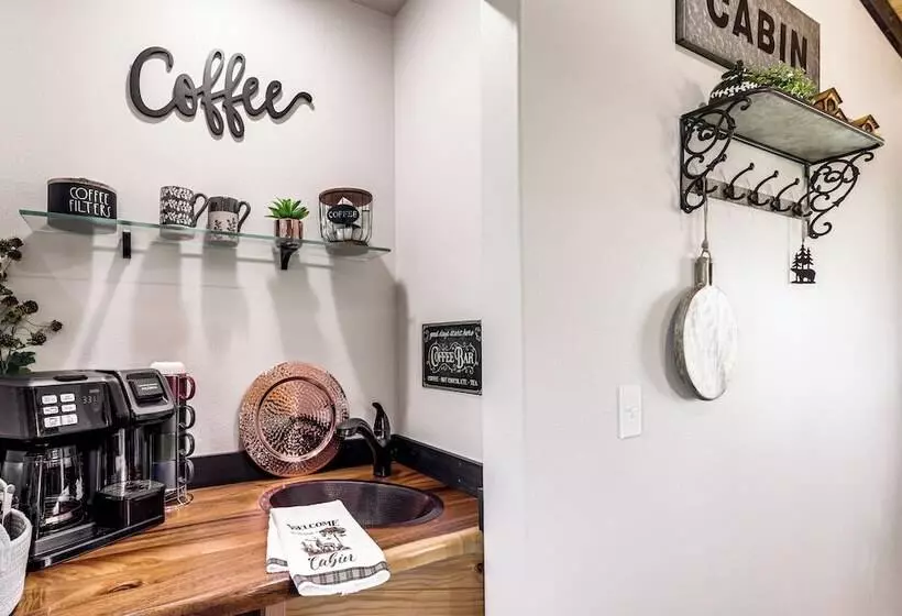 Arkansas Retreat W/ Deck, Fire Pit & Mtn Views!