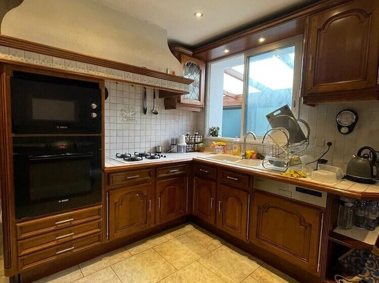 مبيت وإفطار Grande Maison Avec Jardin