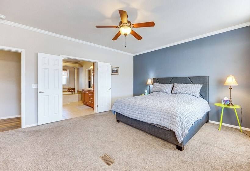 Cañon City Home: Close To Hiking & Rafting!