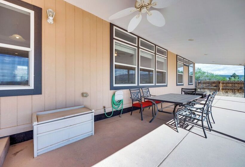 Cañon City Home: Close To Hiking & Rafting!