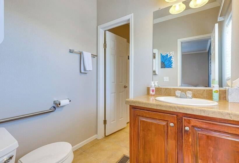 Cañon City Home: Close To Hiking & Rafting!