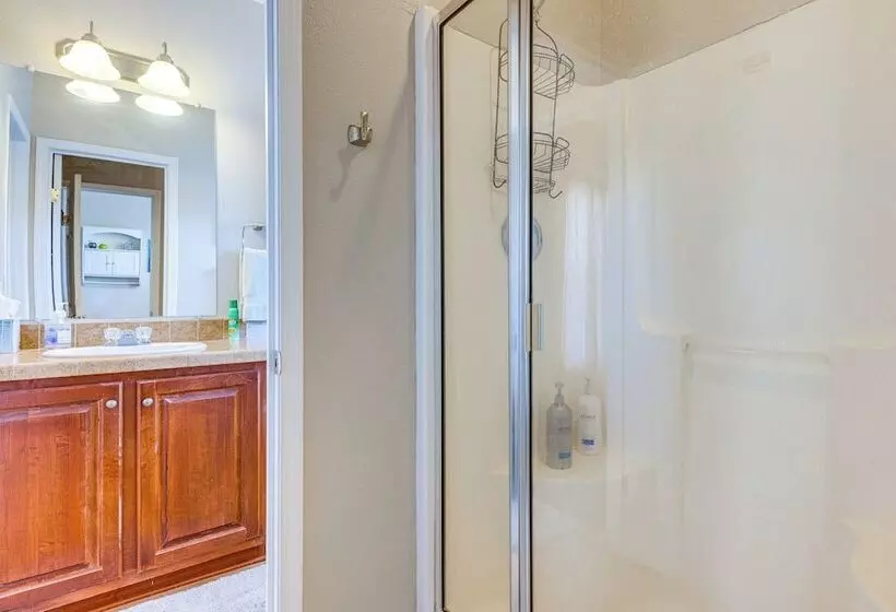 Cañon City Home: Close To Hiking & Rafting!