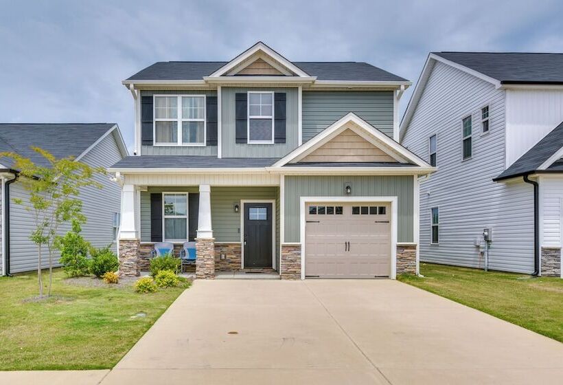 Charming Smithfield Home ~ 28 Mi To Raleigh!