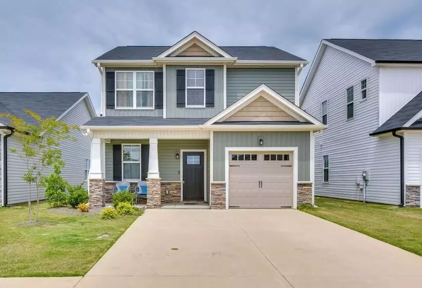 Charming Smithfield Home ~ 28 Mi To Raleigh!
