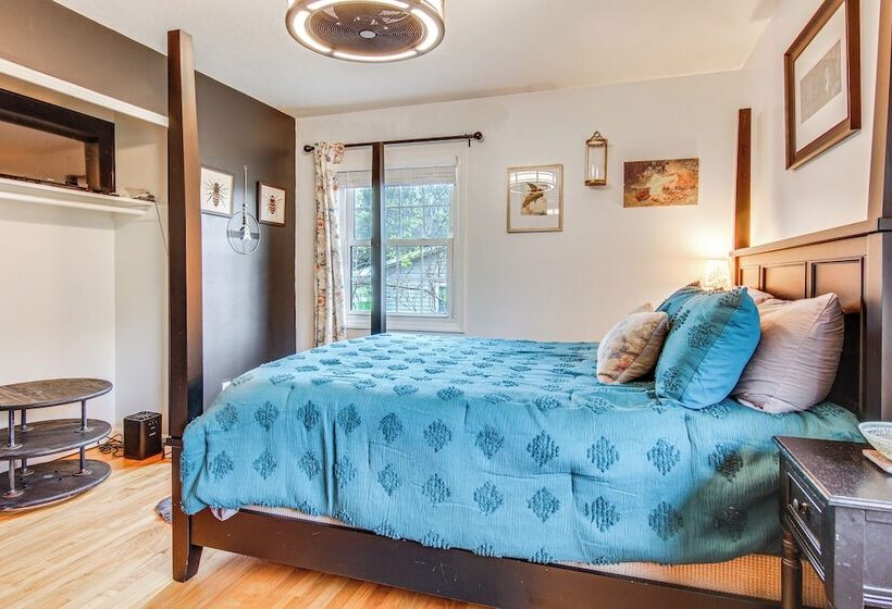 Chic Asheville House W/ Koi Pond: 5 Mi To Downtown