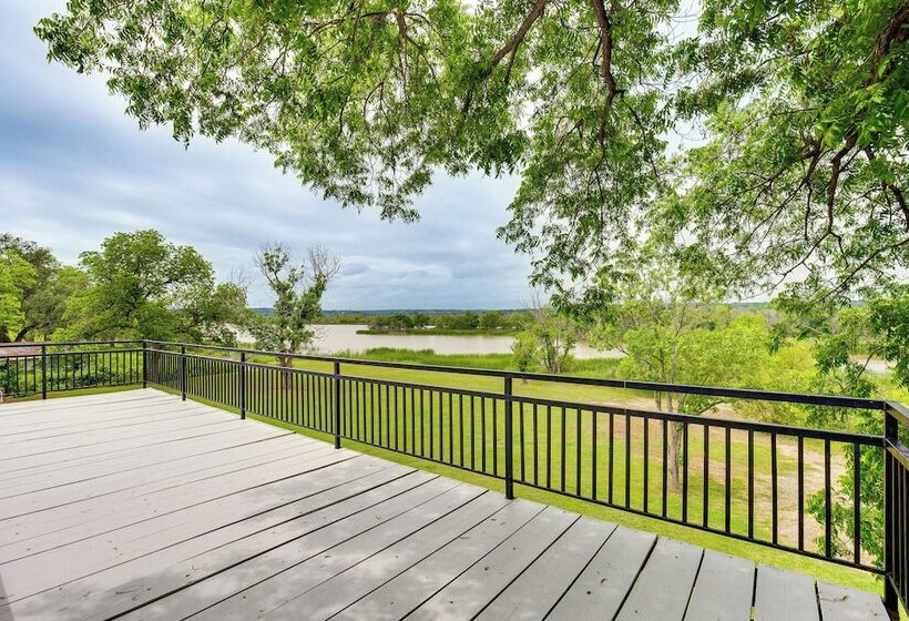 Granbury Home W/ Lake Views ~ 6 Mi To Boat Launch!