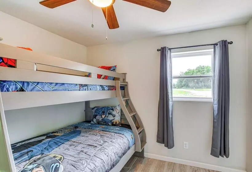 Granbury Home W/ Lake Views ~ 6 Mi To Boat Launch!