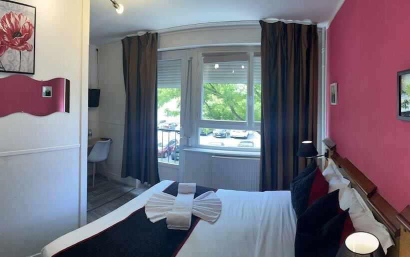 בית מלון כפרי Hôtel Opal Oriental