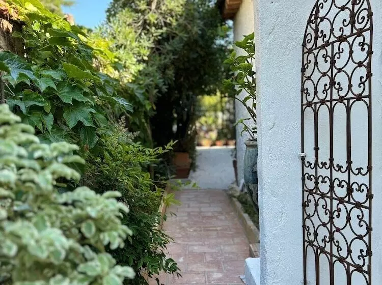 Hotelli L Intemporel