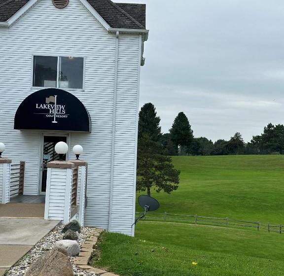 Отель Lakeview Hills Golf & Resort